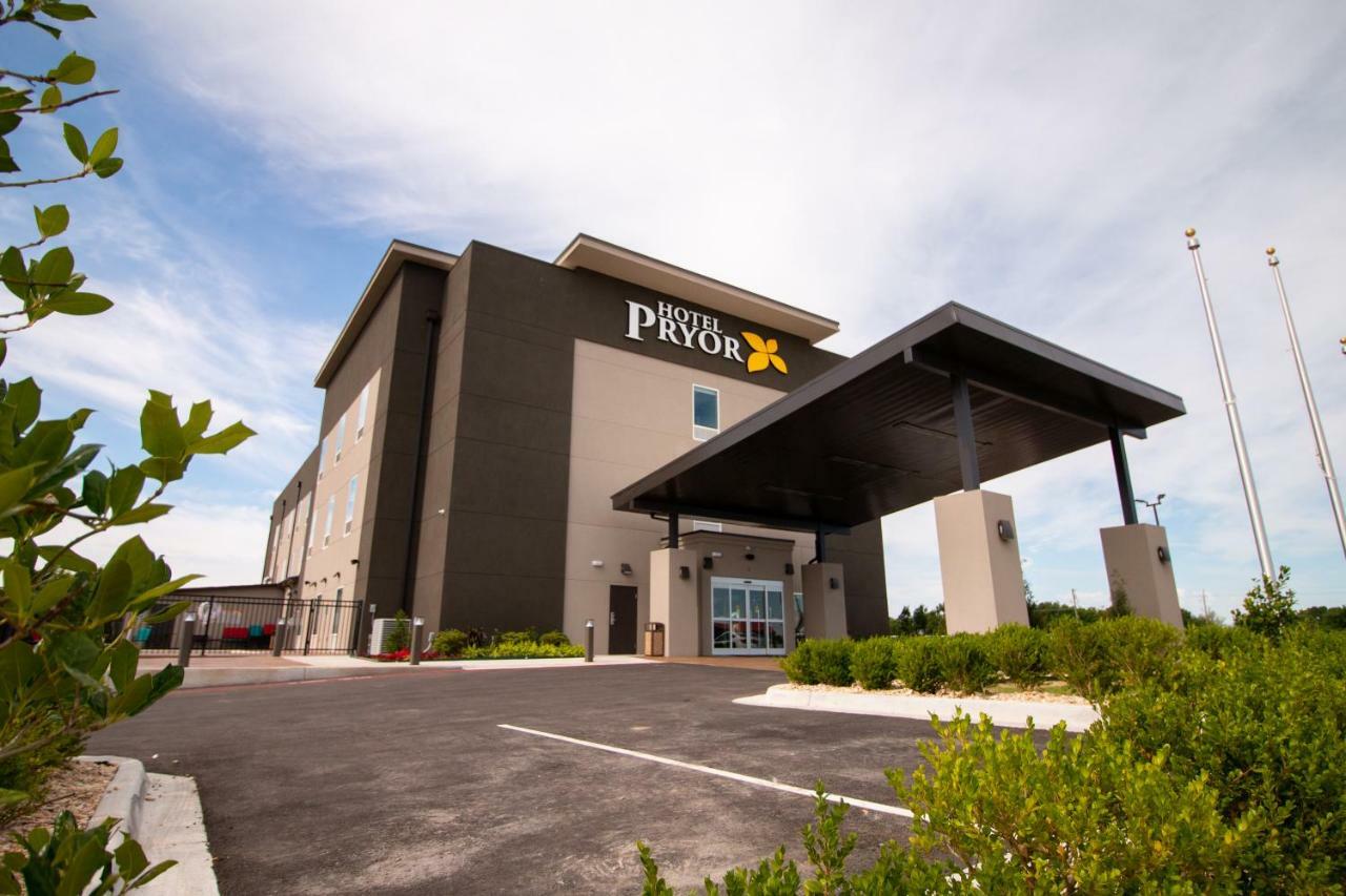 Hotel Pryor Pryor Creek Exterior foto